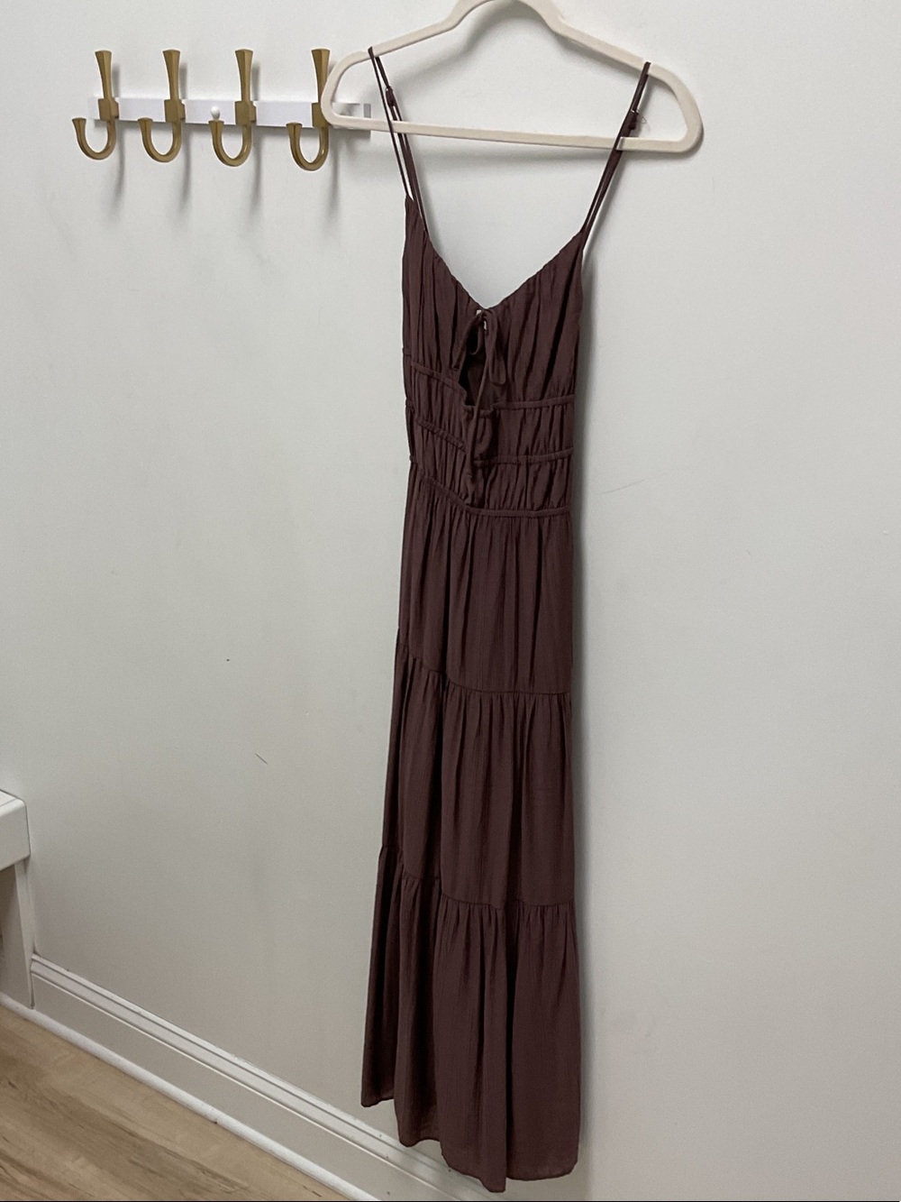 Sage Spaghetti-Strap light a fire Maxi Dress in Deep Brown